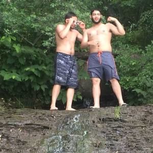 Meet your Posher, Dennis